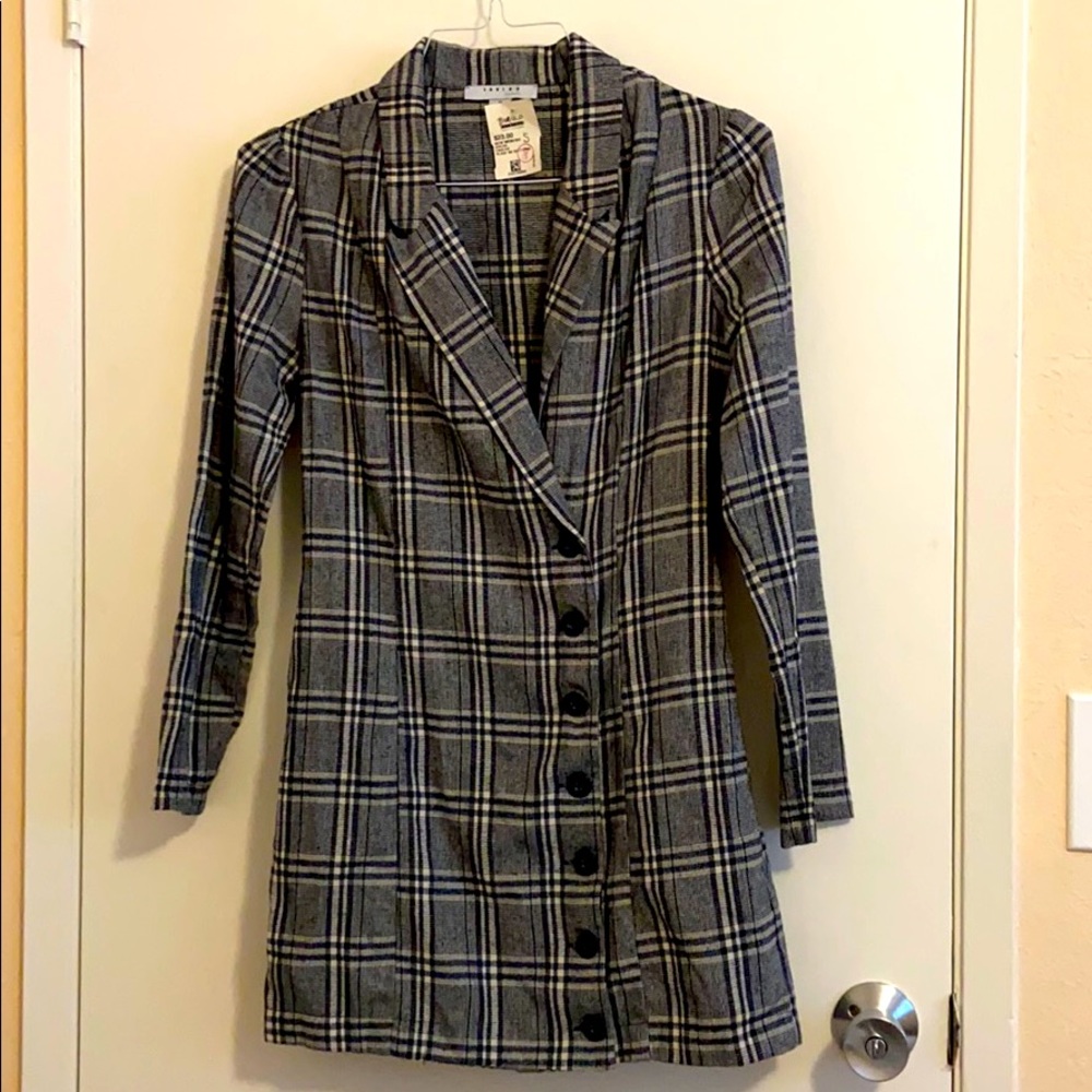 Vintage plaid dress with buttons